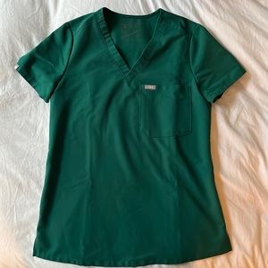 Figs XS Catarina 1-Pocket Scrub Top Hunter Green